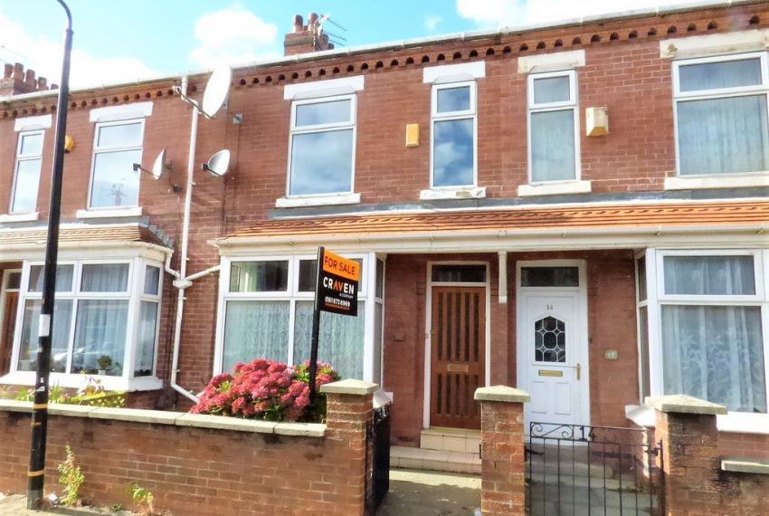 Mid Terraced House in Manchester