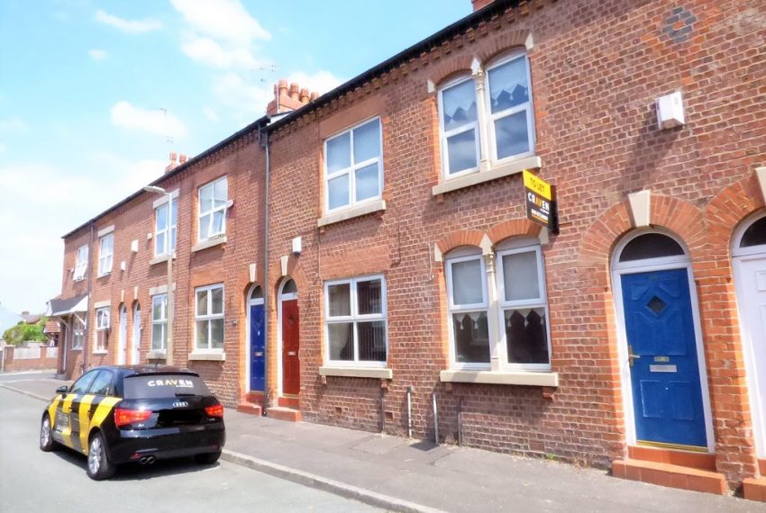 Mid Terraced House in Salford